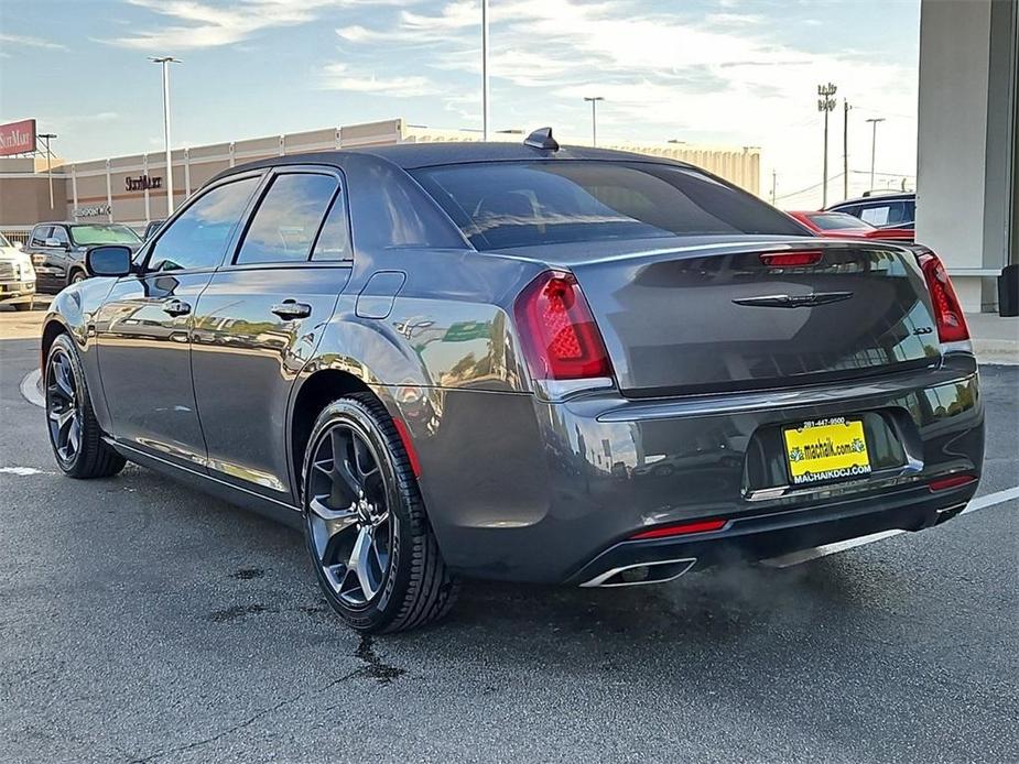 used 2021 Chrysler 300 car, priced at $25,799