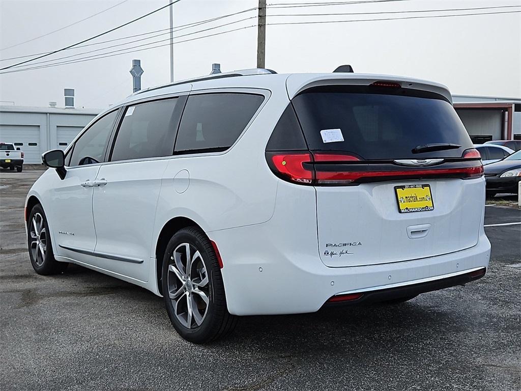 new 2025 Chrysler Pacifica car, priced at $55,930