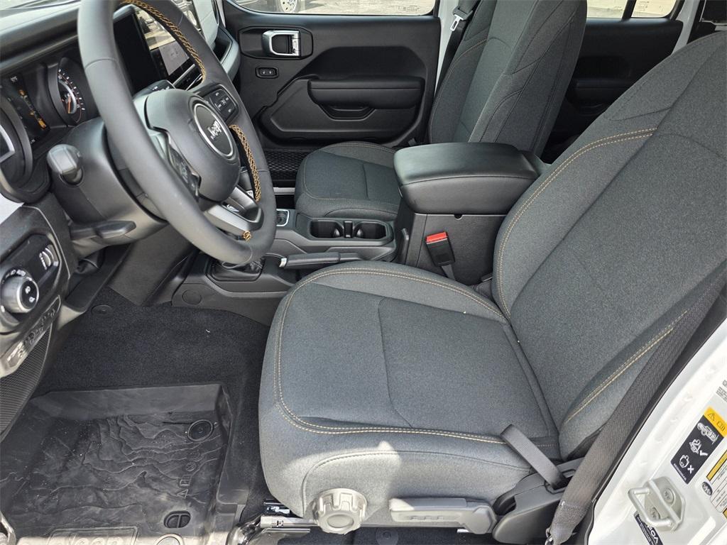 new 2024 Jeep Gladiator car, priced at $39,436