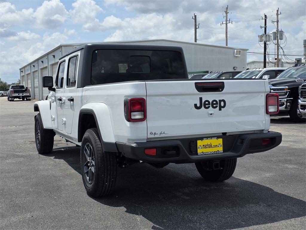 new 2024 Jeep Gladiator car, priced at $39,436