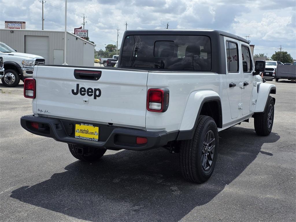 new 2024 Jeep Gladiator car, priced at $39,436