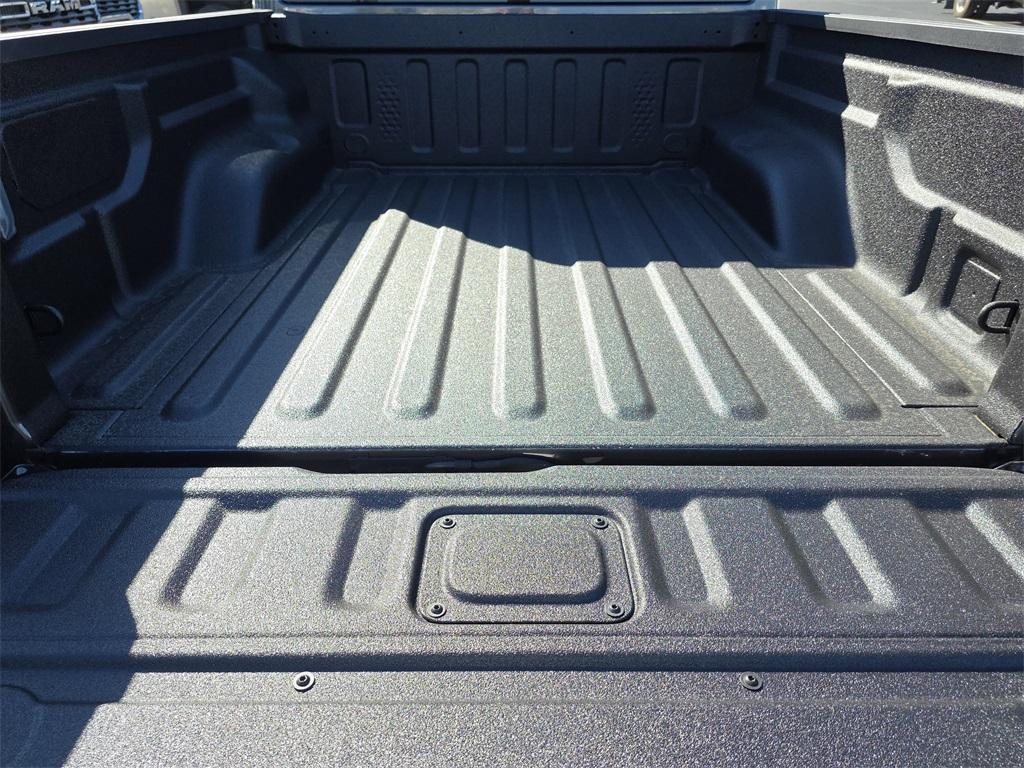 new 2025 Jeep Gladiator car, priced at $39,716