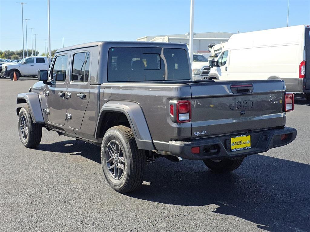 new 2025 Jeep Gladiator car, priced at $39,716