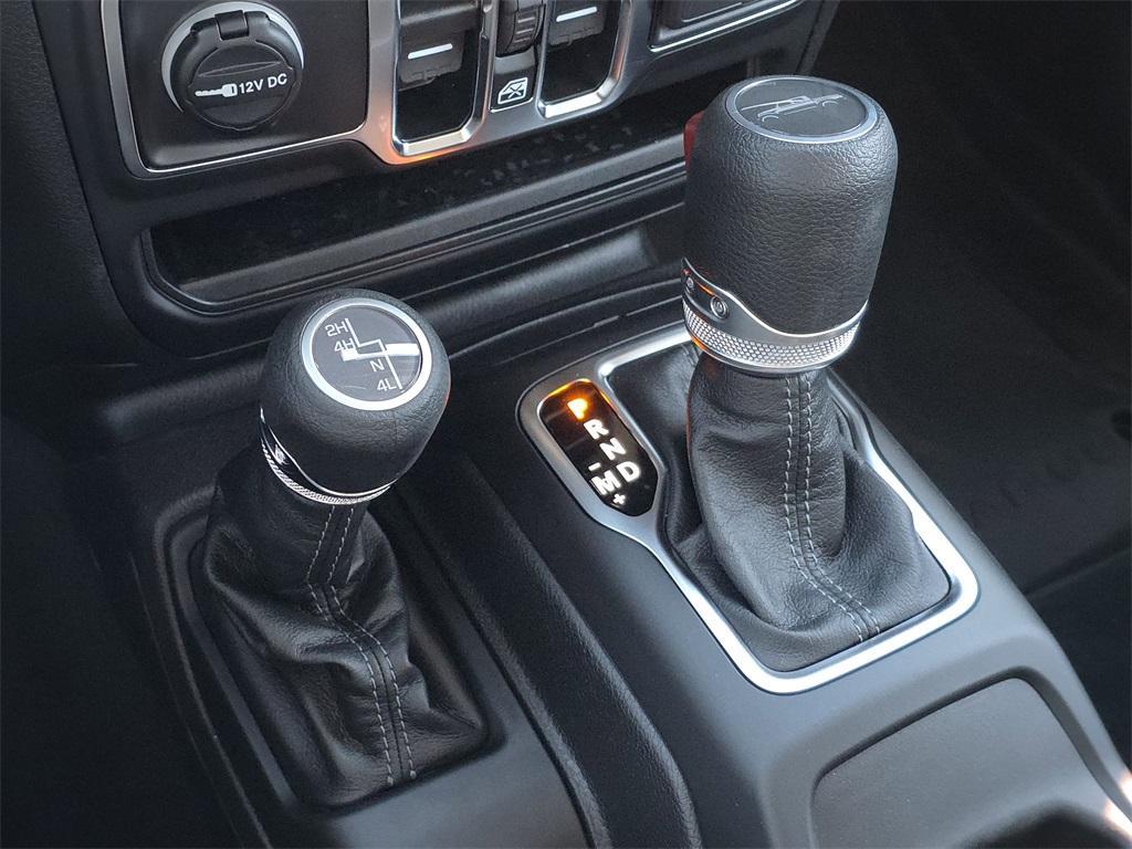 new 2025 Jeep Gladiator car, priced at $39,716