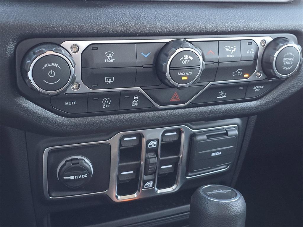 new 2025 Jeep Gladiator car, priced at $39,716