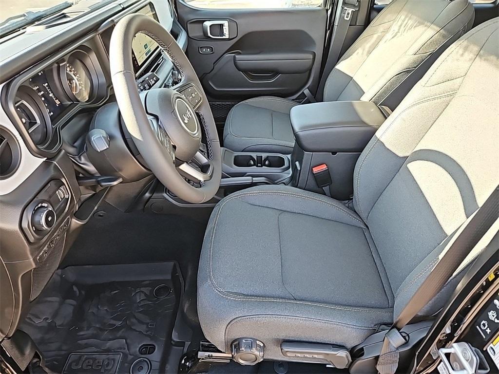 new 2025 Jeep Wrangler car, priced at $39,991