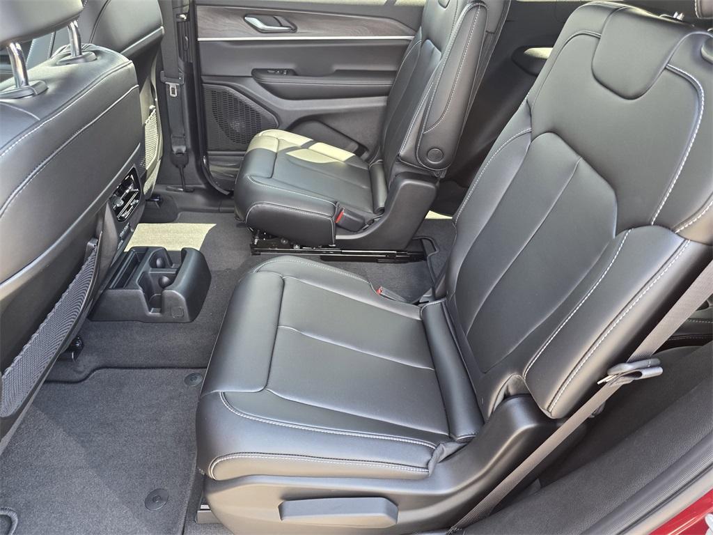 new 2025 Jeep Grand Cherokee L car, priced at $42,991