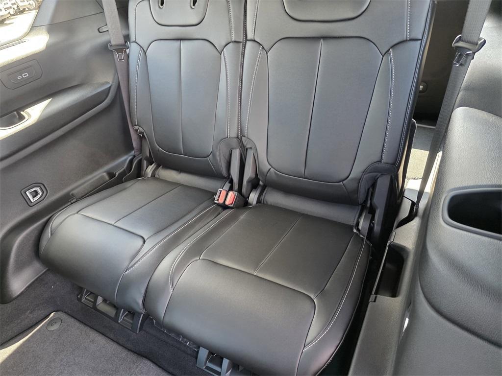 new 2025 Jeep Grand Cherokee L car, priced at $42,991