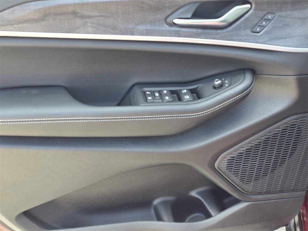 new 2025 Jeep Grand Cherokee L car, priced at $42,991