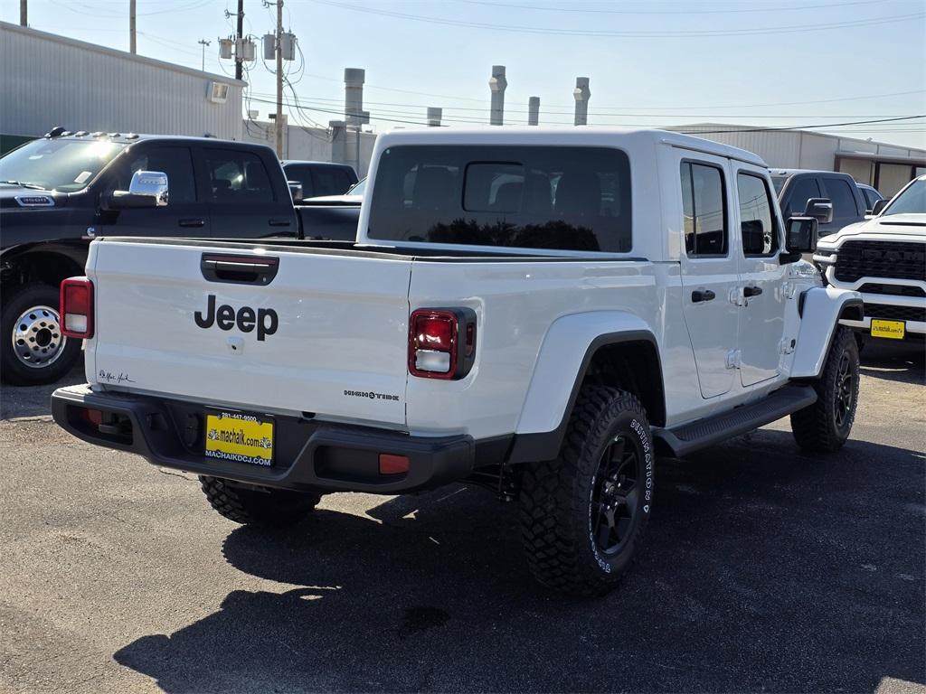 new 2025 Jeep Gladiator car, priced at $40,538