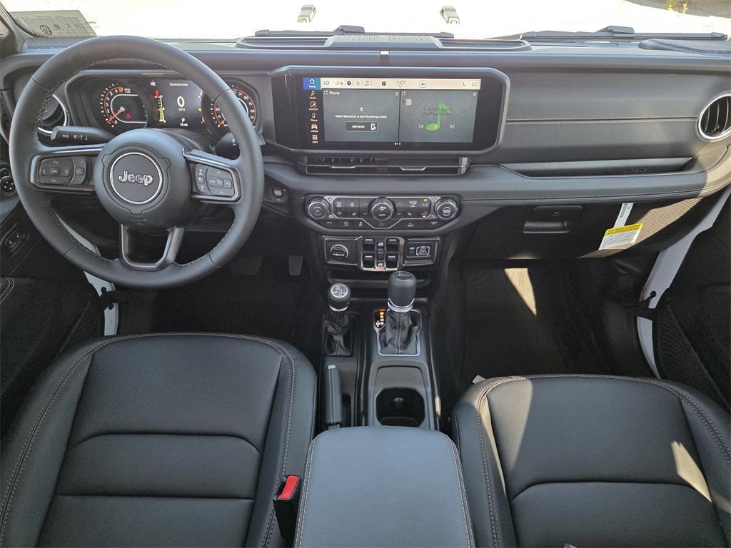 new 2025 Jeep Gladiator car, priced at $40,538