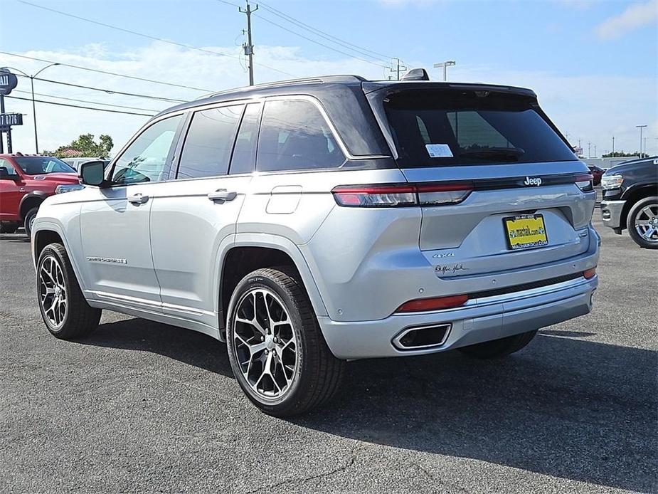 new 2024 Jeep Grand Cherokee car, priced at $60,076