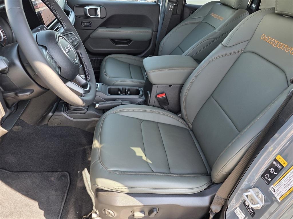 new 2025 Jeep Gladiator car, priced at $47,097