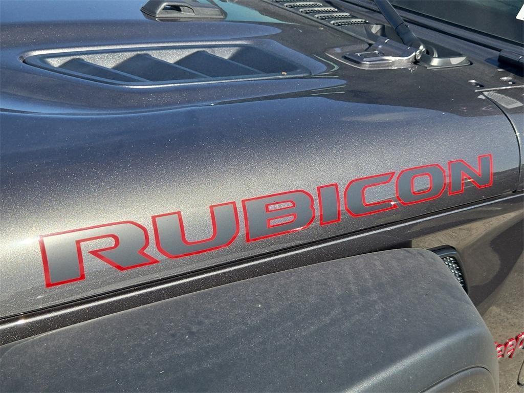 new 2025 Jeep Gladiator car, priced at $46,996