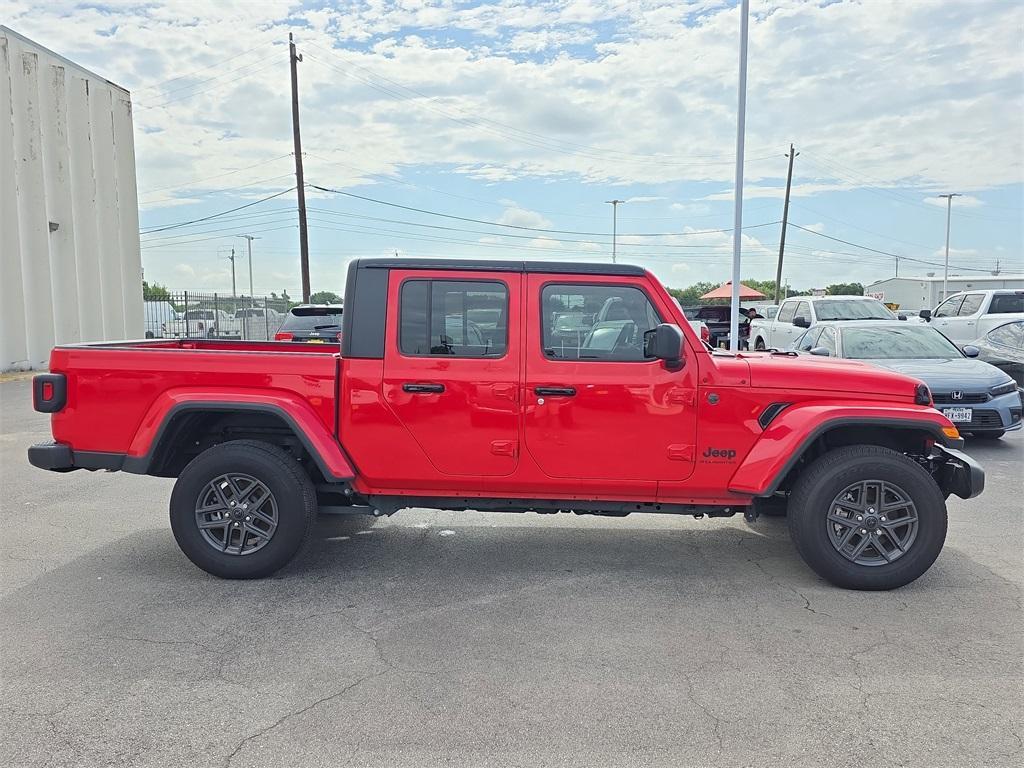 used 2024 Jeep Gladiator car, priced at $33,899