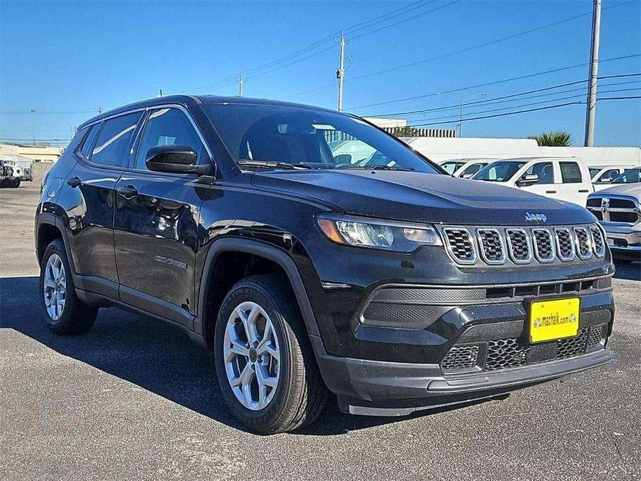 new 2025 Jeep Compass car, priced at $28,585