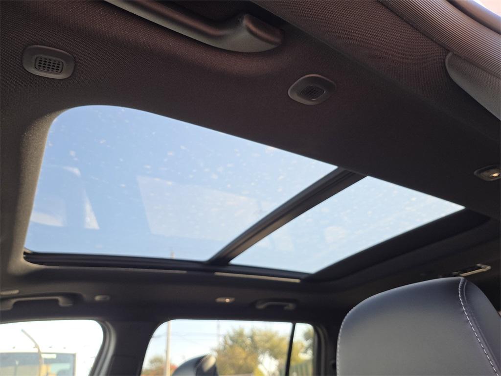 new 2025 Jeep Grand Cherokee L car, priced at $43,882