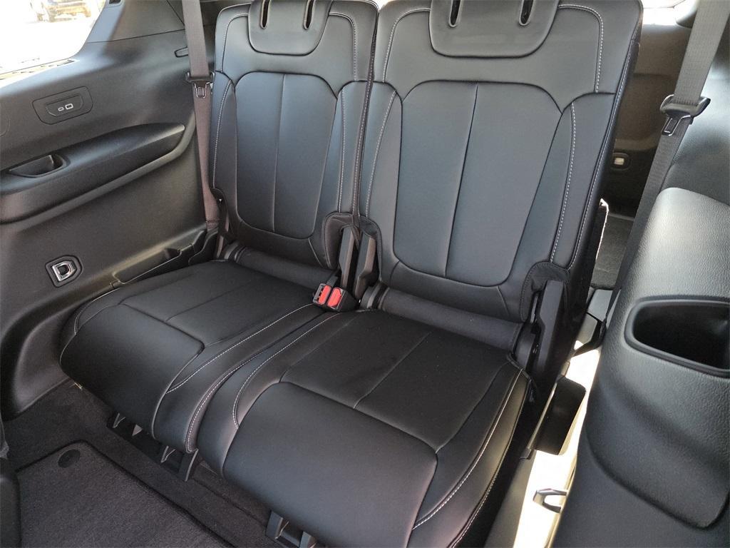 new 2025 Jeep Grand Cherokee L car, priced at $43,882