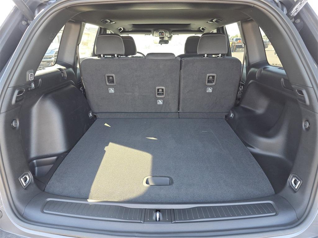 new 2025 Jeep Grand Cherokee car, priced at $34,579