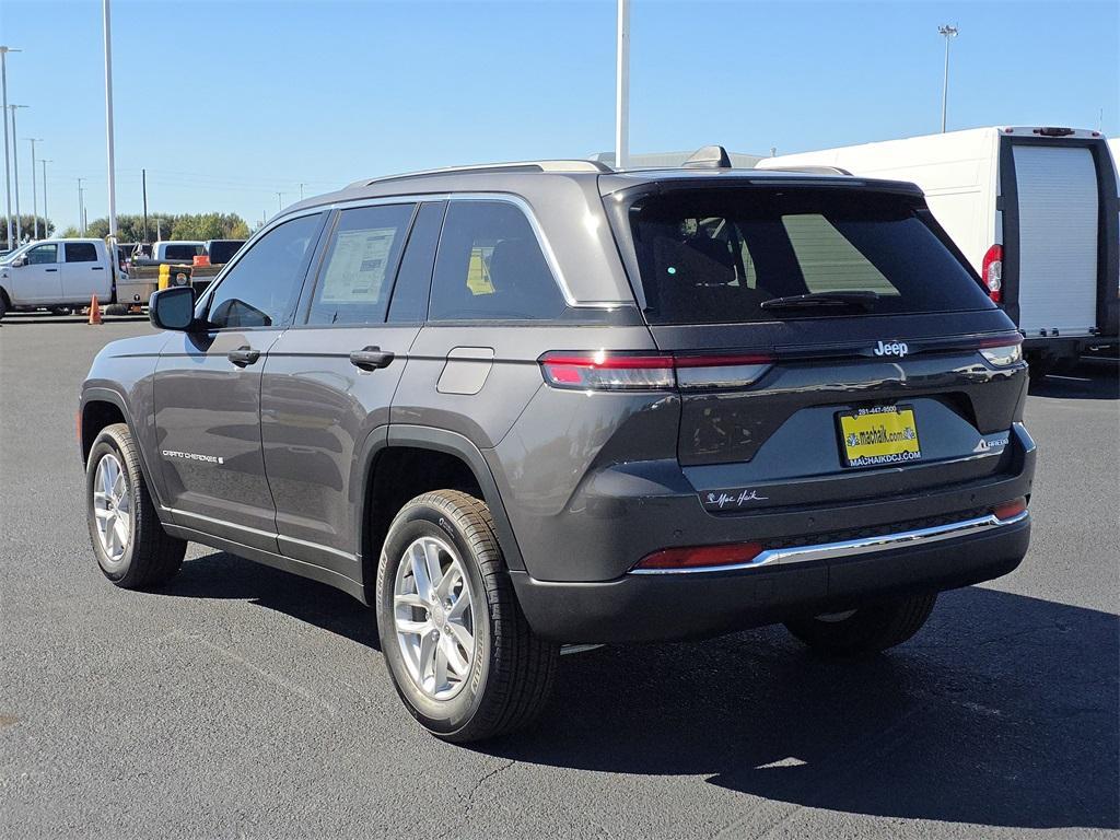 new 2025 Jeep Grand Cherokee car, priced at $34,579