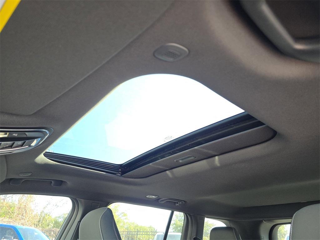 new 2025 Jeep Grand Cherokee car, priced at $34,579