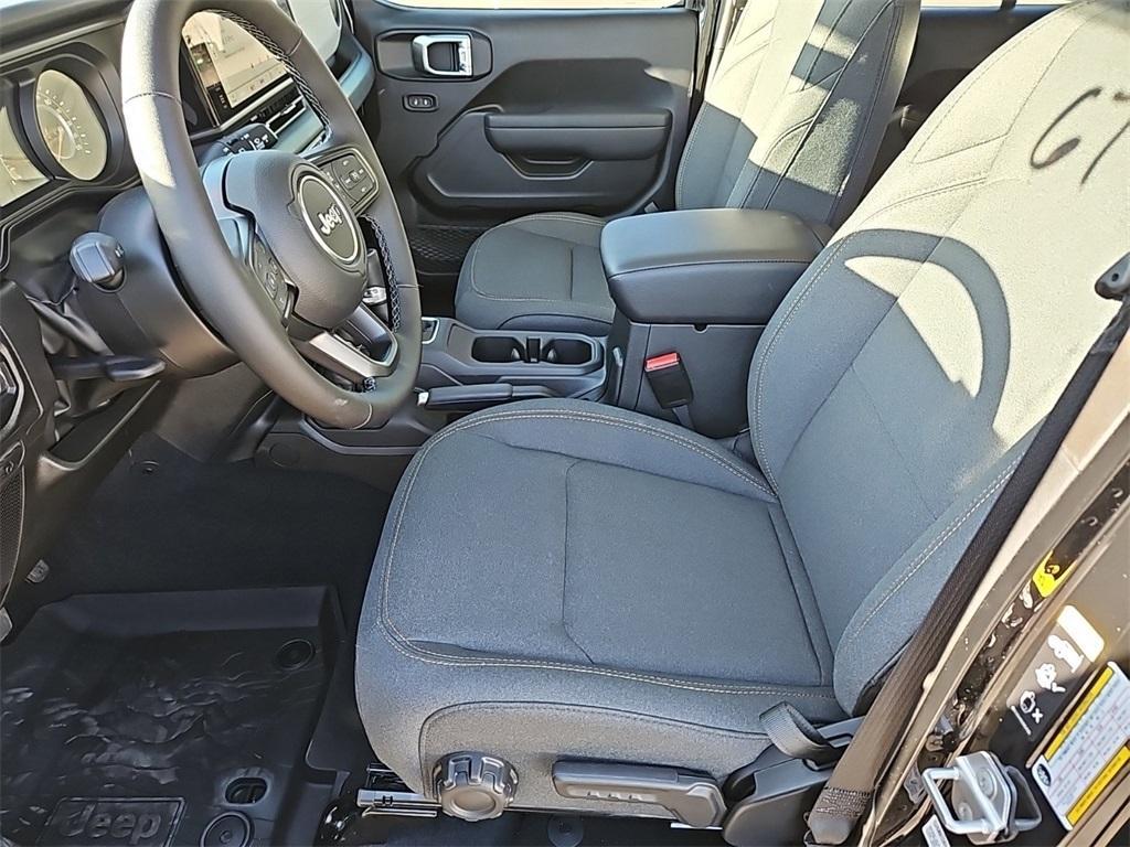 new 2025 Jeep Wrangler car, priced at $45,305