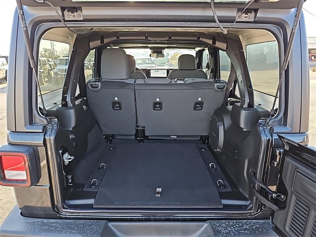 new 2025 Jeep Wrangler car, priced at $45,305