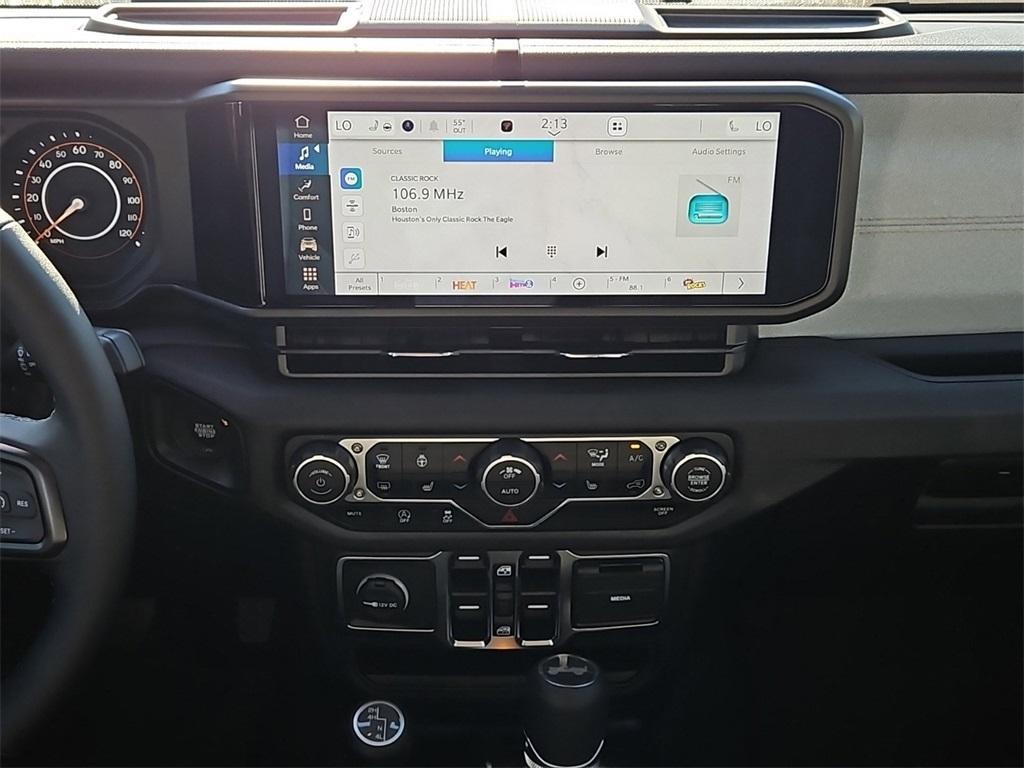 new 2025 Jeep Wrangler car, priced at $45,305