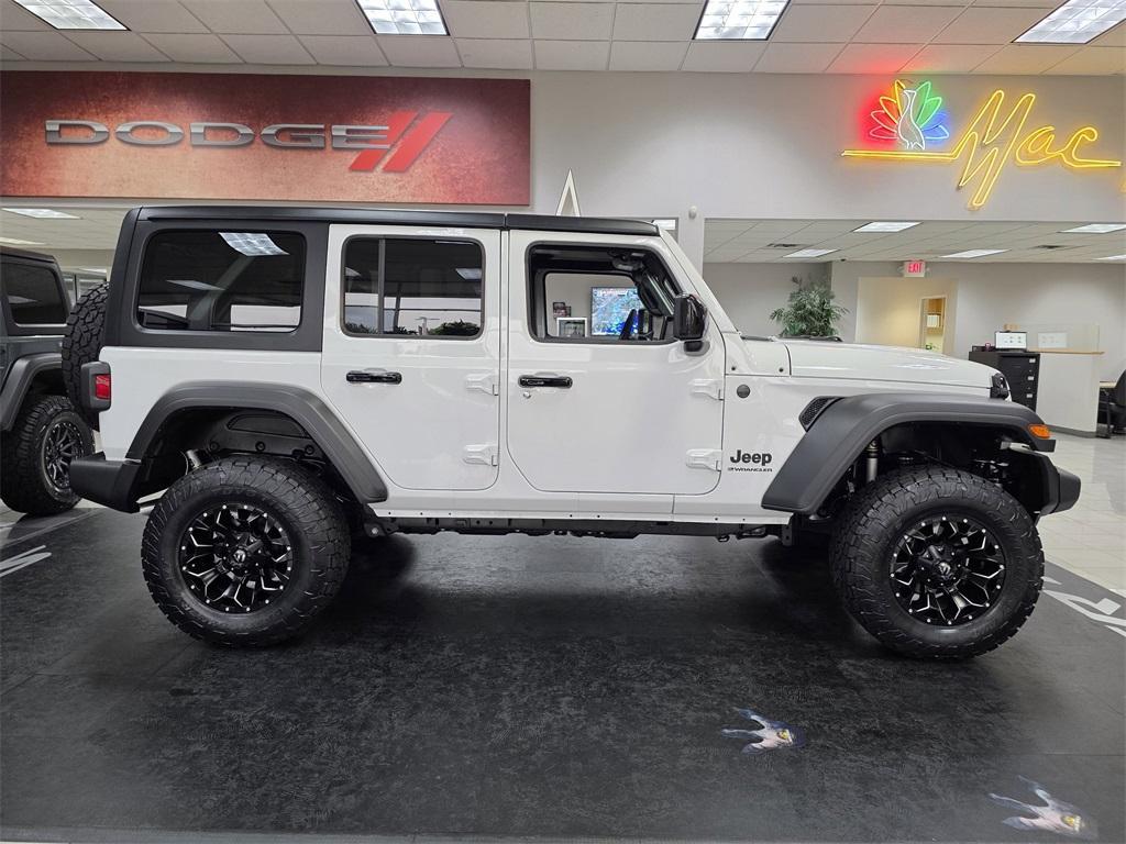 new 2025 Jeep Wrangler car, priced at $52,888