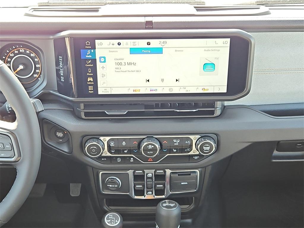 new 2025 Jeep Wrangler car, priced at $52,888