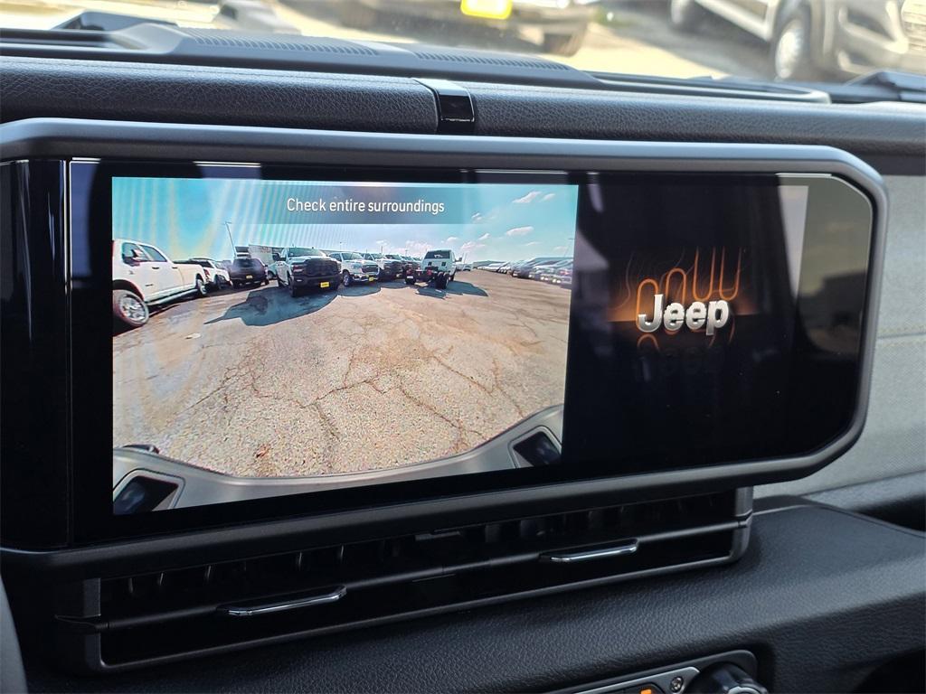 new 2025 Jeep Gladiator car, priced at $39,716