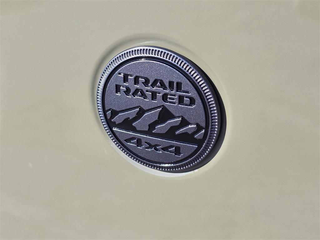 new 2025 Jeep Gladiator car, priced at $39,716