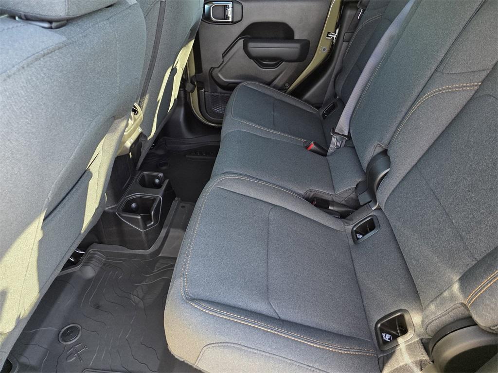 new 2025 Jeep Gladiator car, priced at $39,716