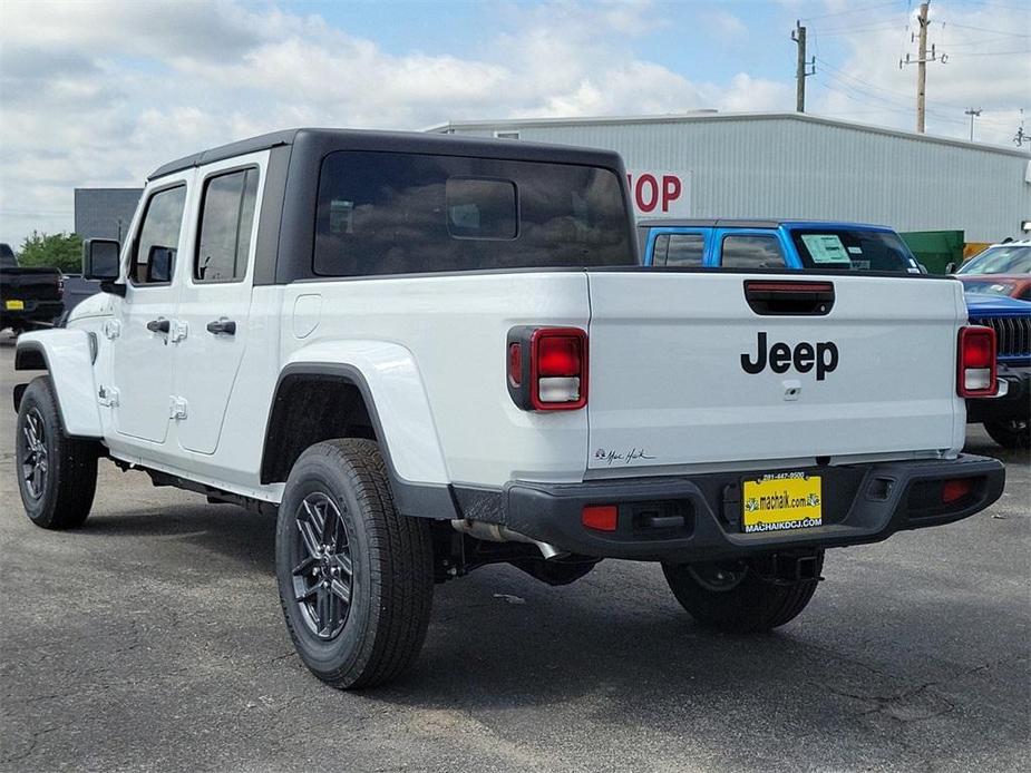 new 2024 Jeep Gladiator car, priced at $40,305