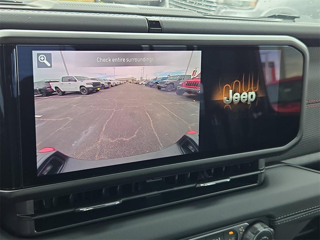 new 2025 Jeep Gladiator car, priced at $45,996