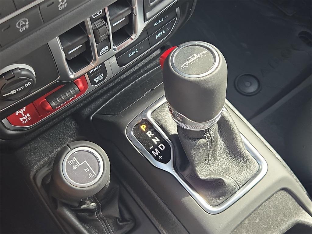 new 2025 Jeep Gladiator car, priced at $46,996