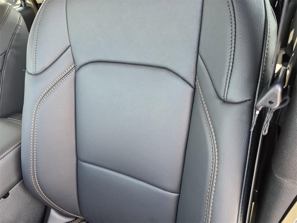 new 2025 Jeep Gladiator car, priced at $42,626