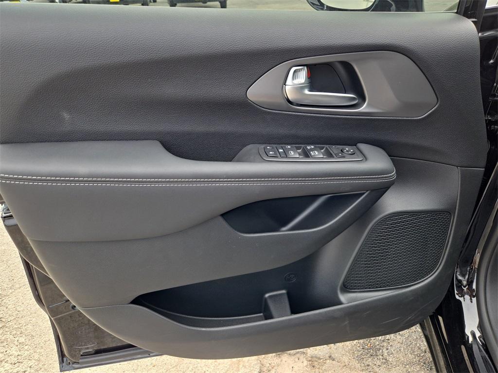 new 2025 Chrysler Voyager car, priced at $36,951