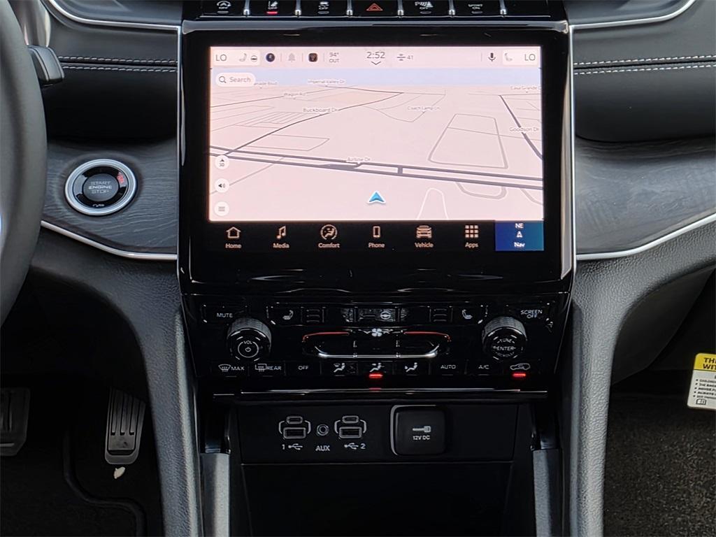 new 2025 Jeep Grand Cherokee car, priced at $41,603