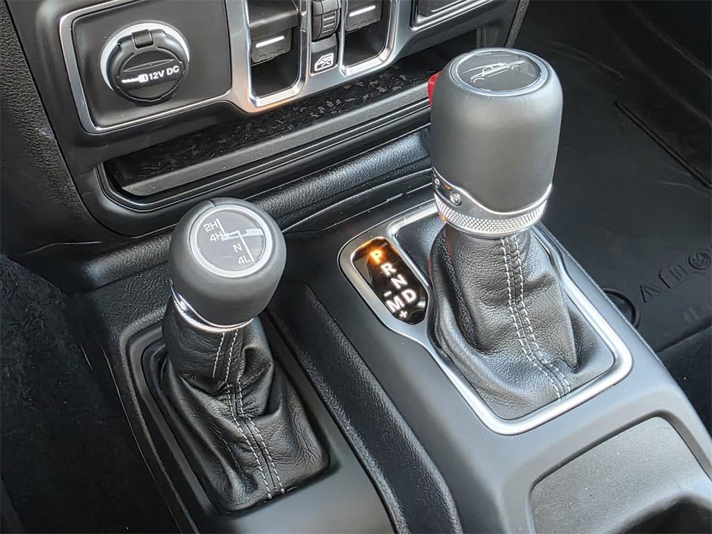 new 2025 Jeep Gladiator car, priced at $41,038