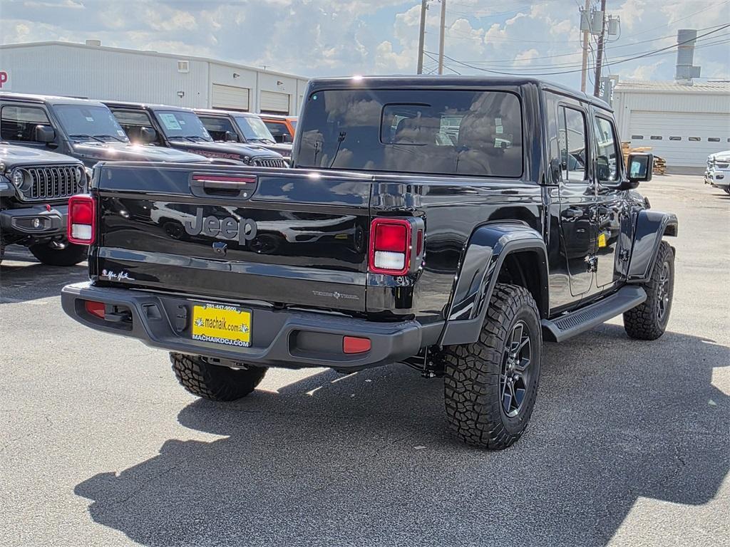 new 2025 Jeep Gladiator car, priced at $41,038
