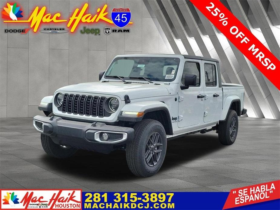 new 2024 Jeep Gladiator car, priced at $43,684