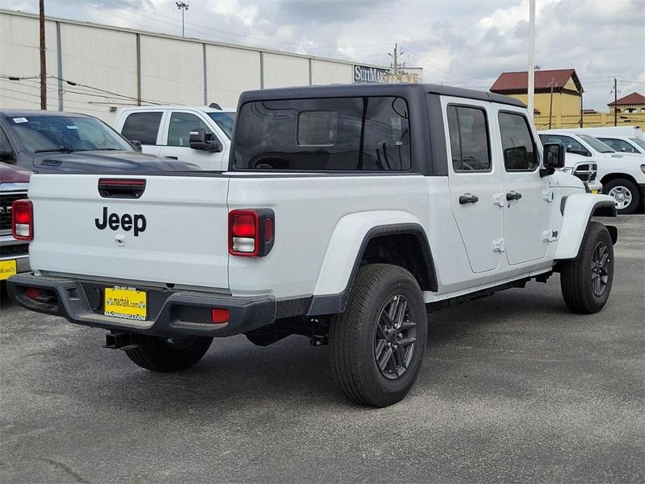 new 2024 Jeep Gladiator car, priced at $43,684