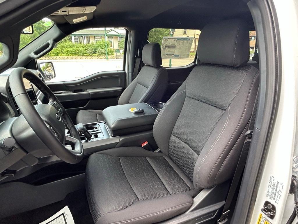 new 2025 Ford F-150 car, priced at $59,988