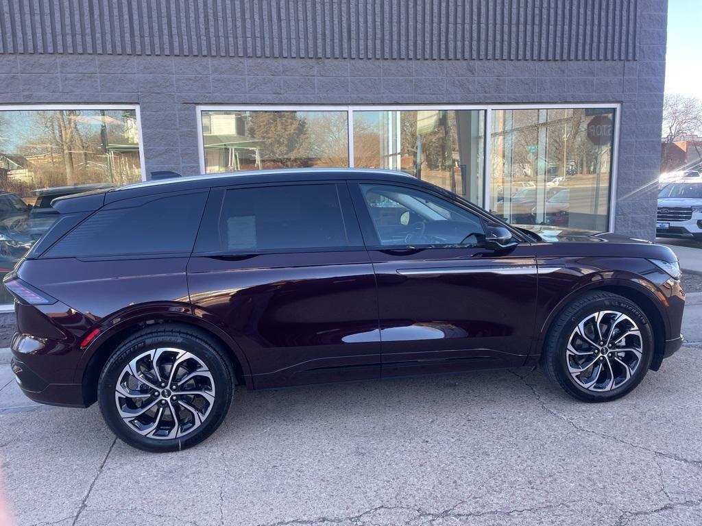 new 2025 Lincoln Nautilus car, priced at $64,748