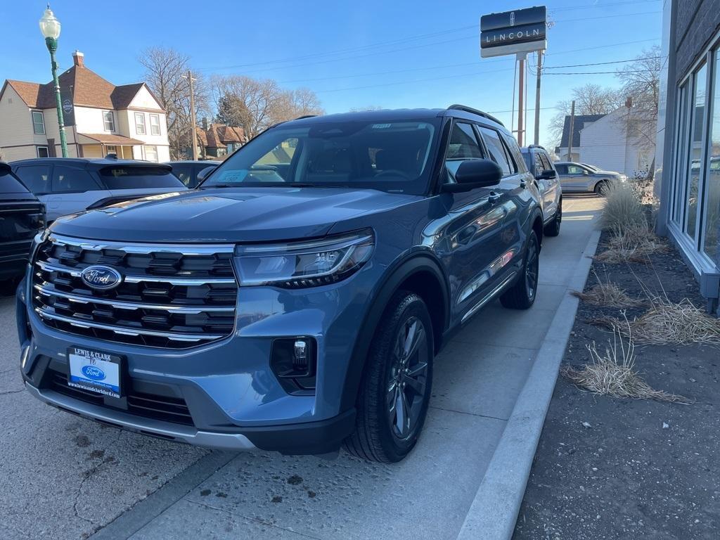 new 2025 Ford Explorer car, priced at $45,988