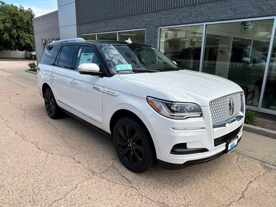 new 2024 Lincoln Navigator car, priced at $99,999