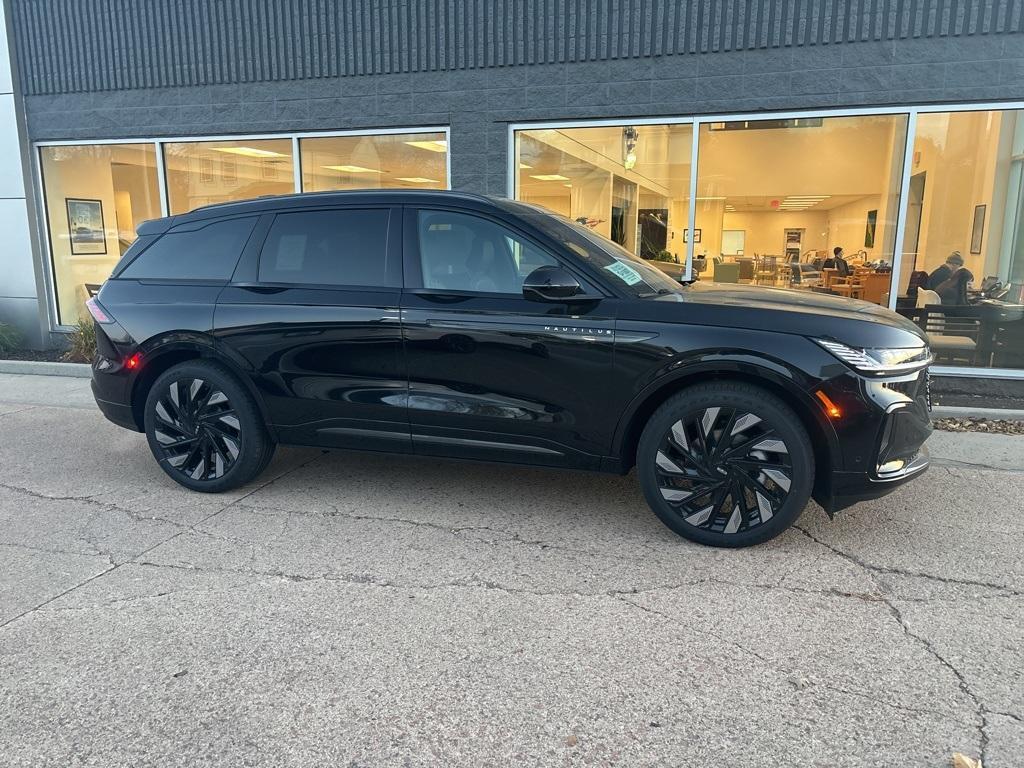 new 2024 Lincoln Nautilus car, priced at $61,488