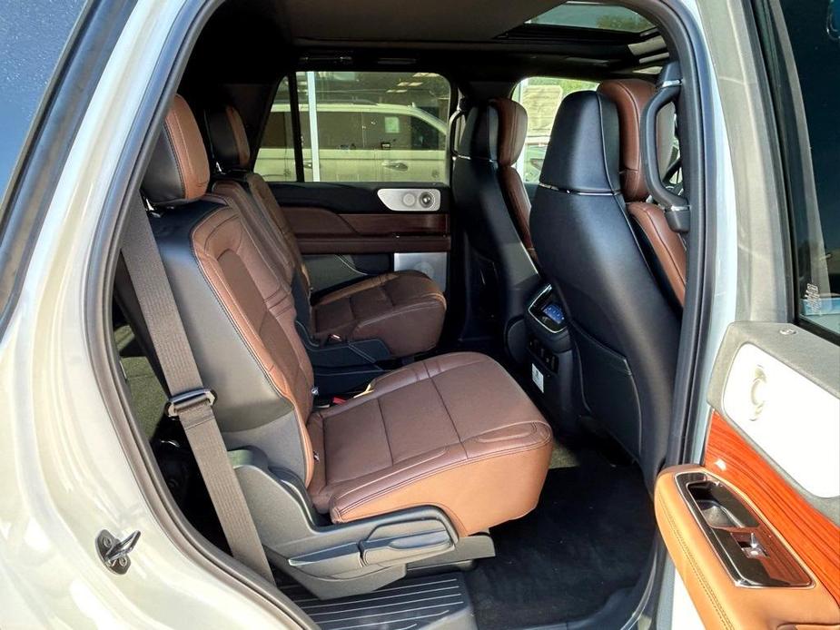 new 2024 Lincoln Navigator car, priced at $101,499