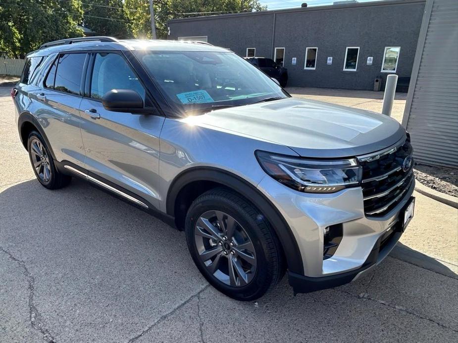 new 2025 Ford Explorer car, priced at $45,988